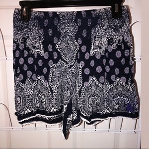 Flowy shorts